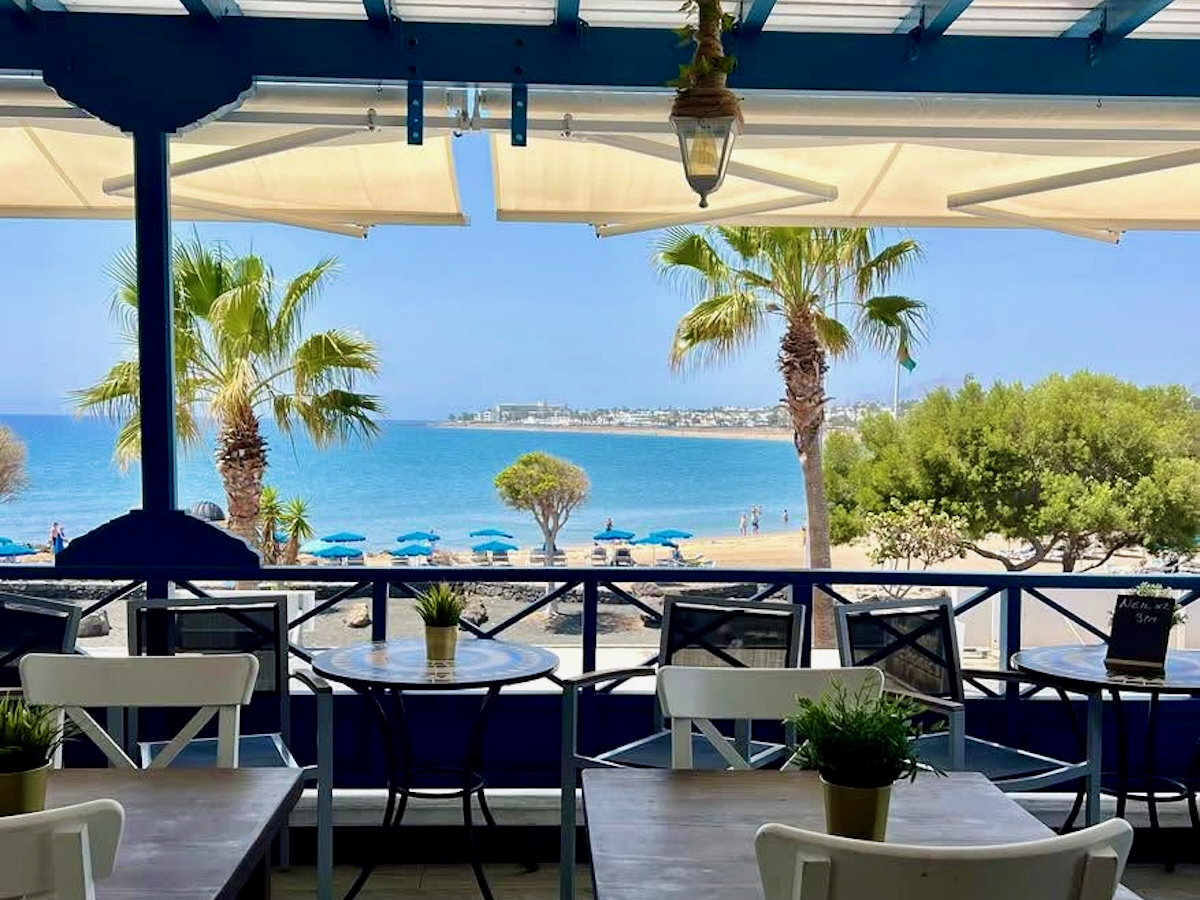 oasis-terrace-puerto-del-carmen Terasa Oasis v Puerto del Carmenu na Lanzarotu